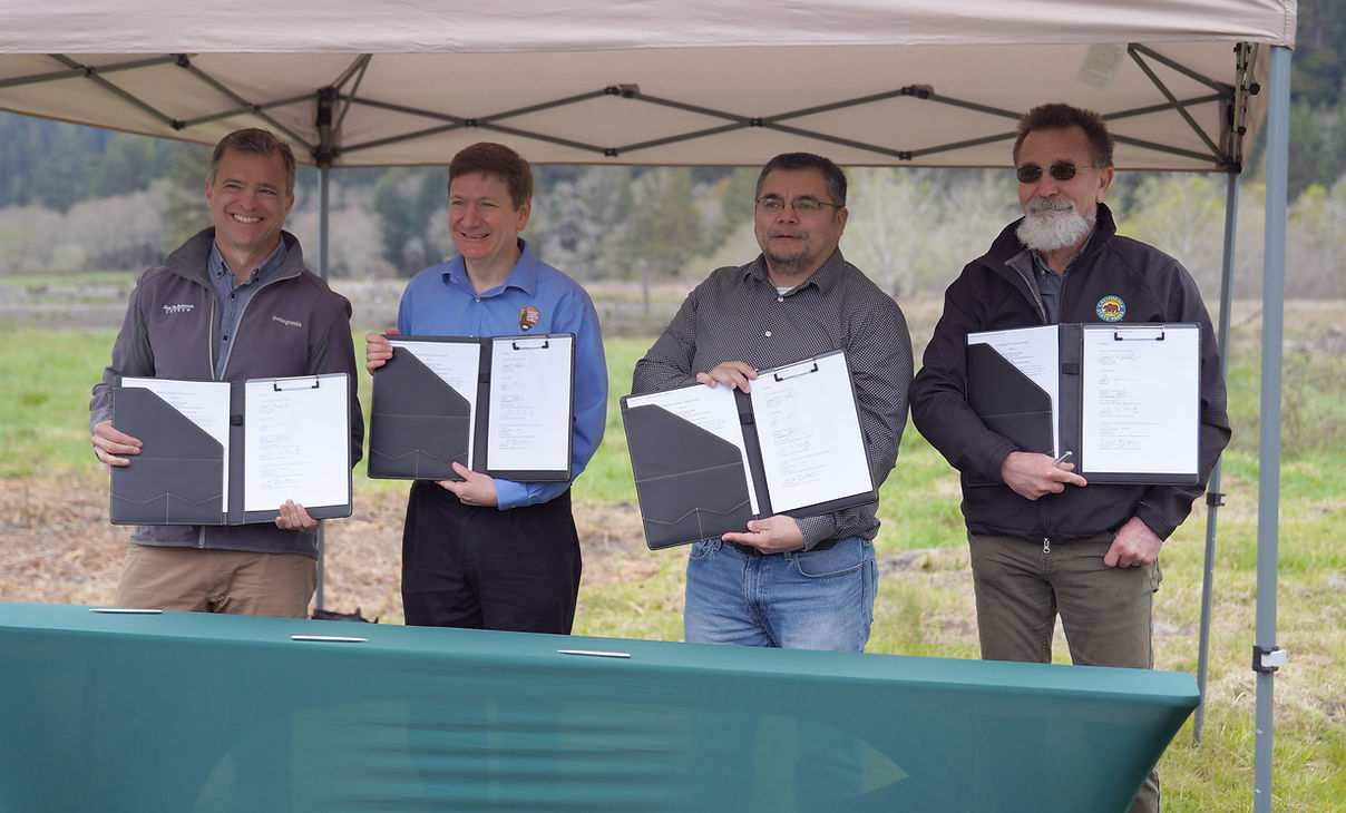 Save the Redwoods League, the Yurok Tribe, and Park Partners Sign Historic Agreement to Return Tribal Land