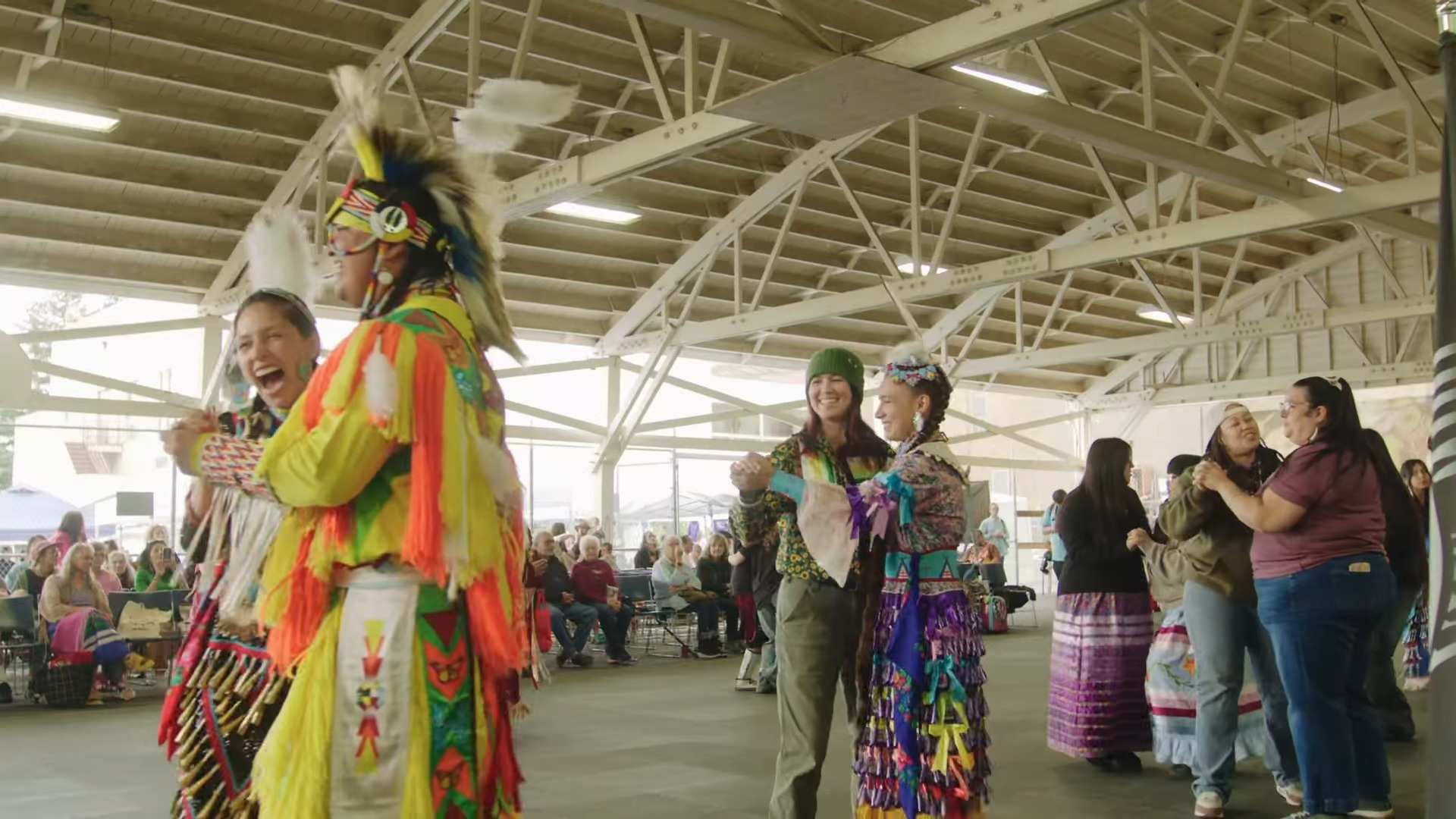 04a-neerchokikoo-powwow-dancer